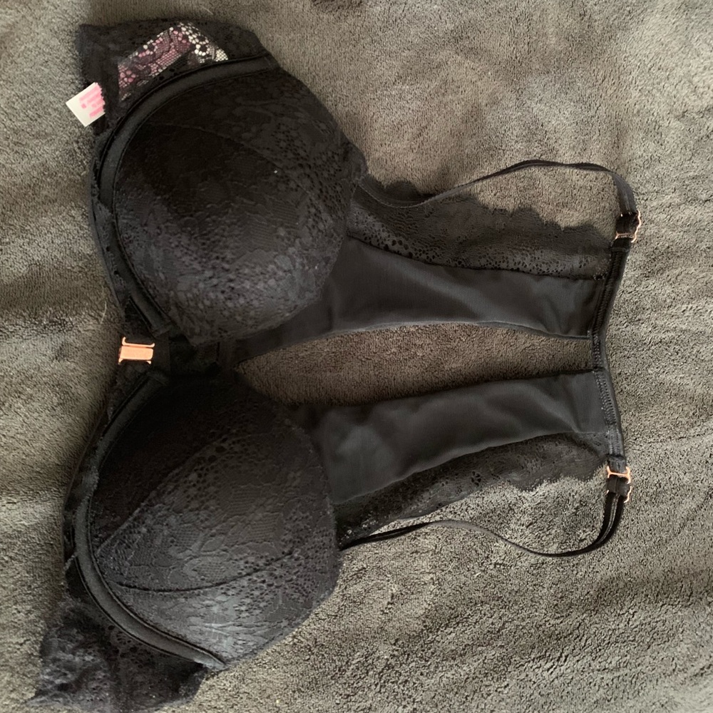 34C PINK front close bra-never worn came W/O tags